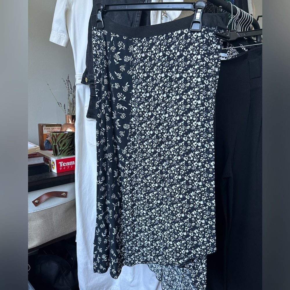 Rag and Bone asymmetric Ben printed wrap midi skirt, size 6